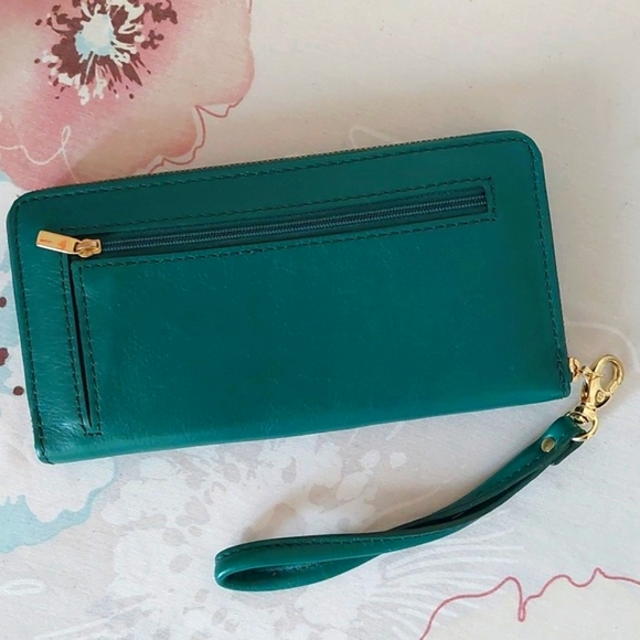 Fossil long zip around leather wallet - Picture 2 of 12